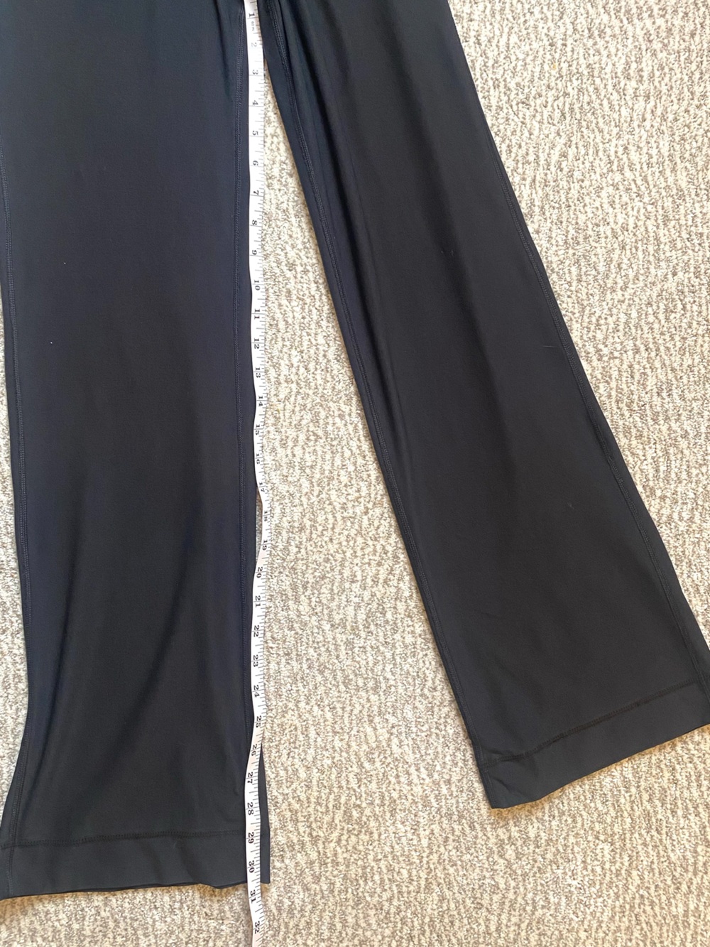 Nike Dri-fit Black Athletic Yoga Pants High-Rise Flare Leg Bootcut Size Small - Picture 8 of 9